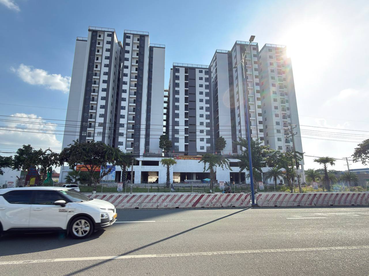 Hình ảnh thực tế dự án NOXH Unico Thăng Long