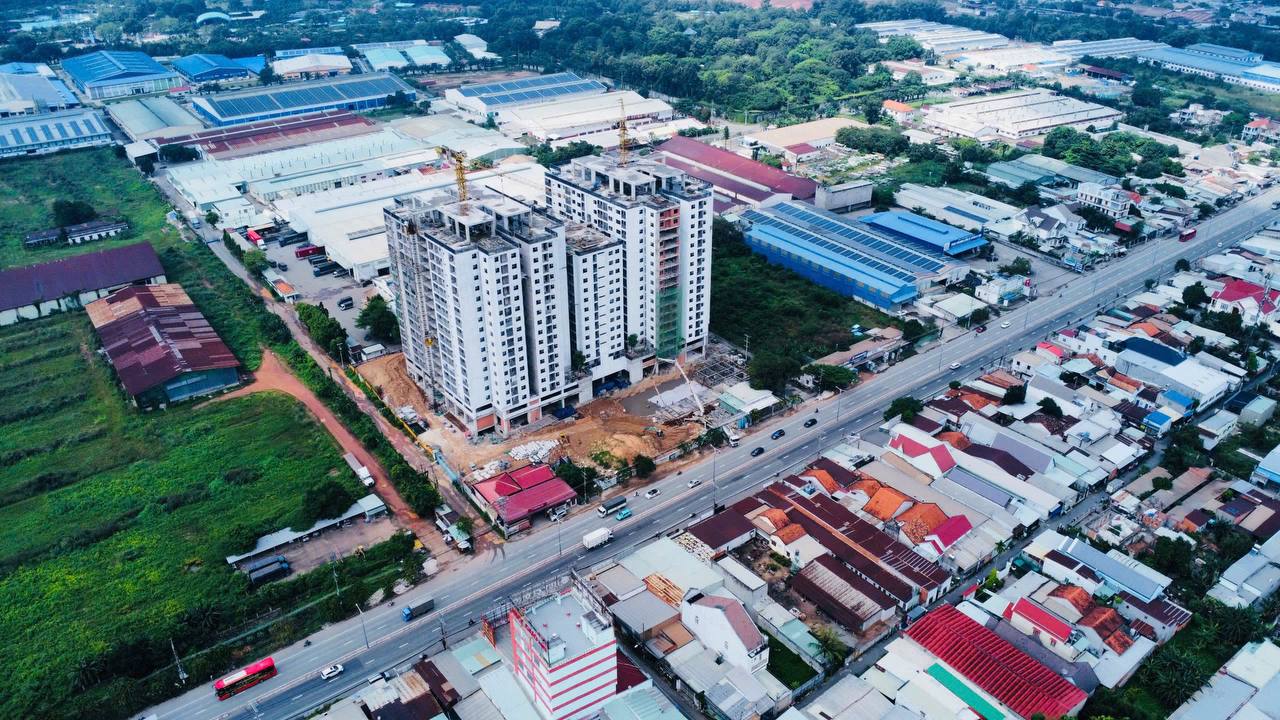 Góc nhìn thực tế từ trên cao của dự án Unico Thăng Long và khu vực xung quanh