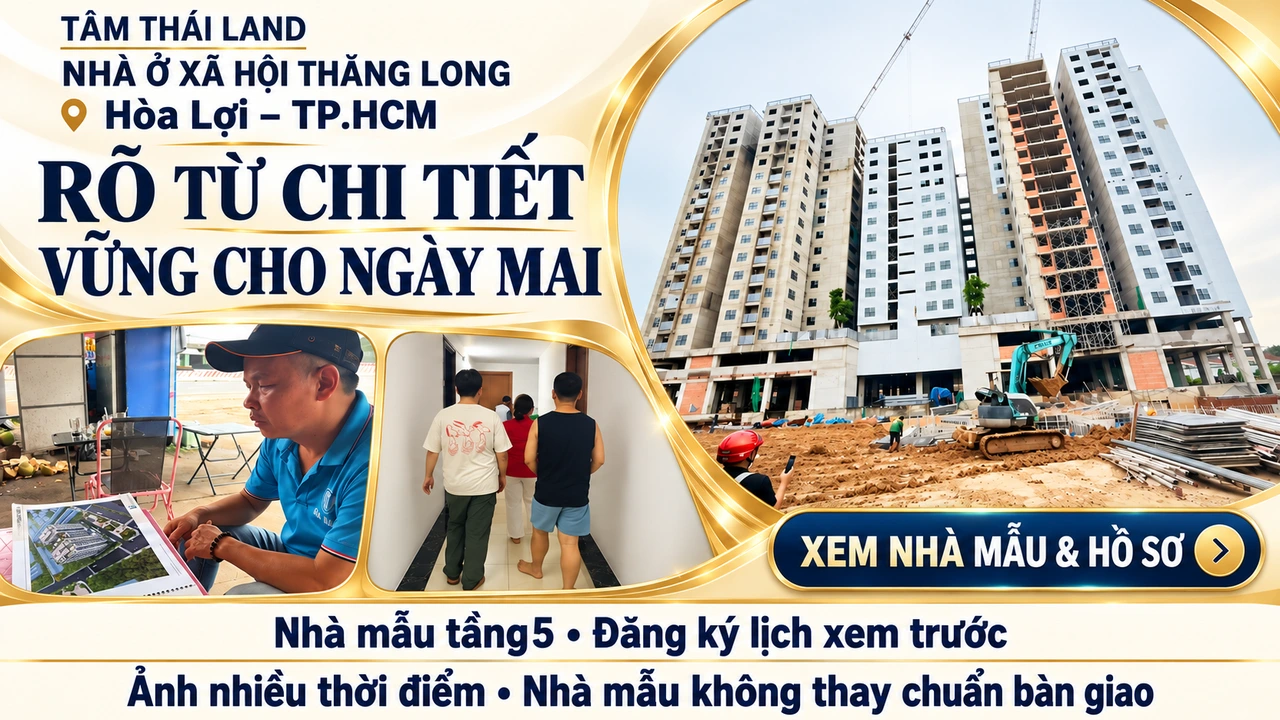 Người đàn ông xem tài liệu, nhóm người trong hành lang và tòa nhà đang xây trong thiết kế Thăng Long Hòa Lợi TP.HCM.